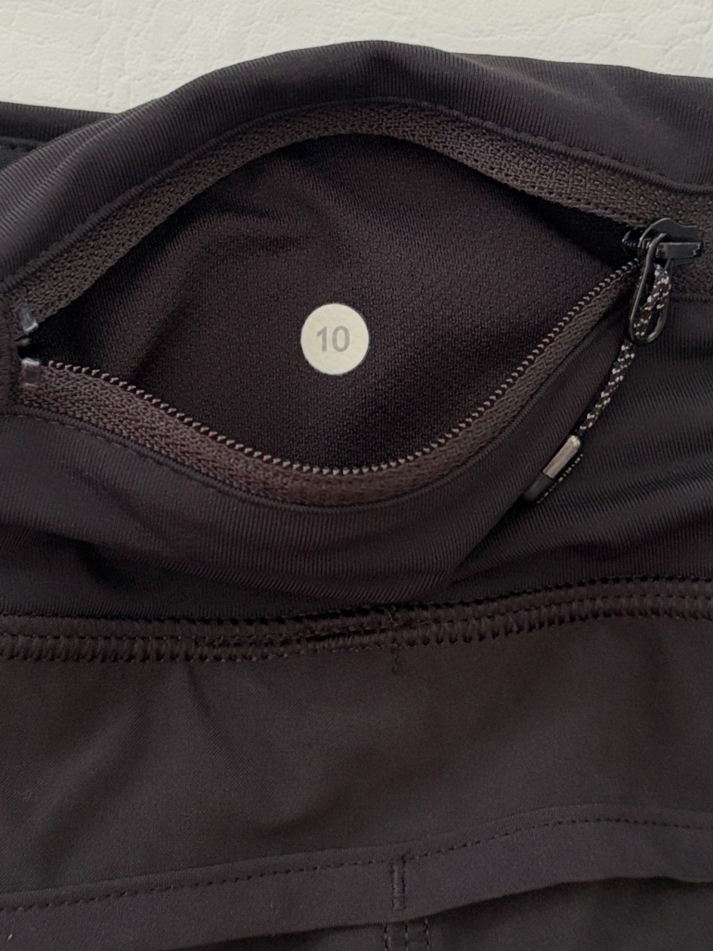 Lululemon Women’s Shorts Run Times
Short II 4" BLACK Lined Size 10 - Picture 7 of 16